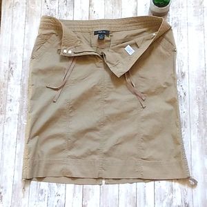 Style & Co. Women's skirt size 14 tan colored (J6)